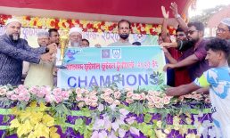 চাপরাশিরহাট আহমেদ ফুটসাল ফুটবল টুর্নামেন্টে ব্রিলিয়ার চ্যাম্পিয়ন