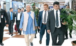 নিউইয়র্ক থেকে ঢাকার পথে প্রধান উপদেষ্টা