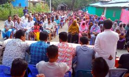 হাতিয়ায় ধানের শীষের পক্ষে বাড়ী বাড়ী উঠান বৈঠক