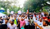 নোয়াখালী বিভাগের দাবিতে বৃষ্টি উপেক্ষা করে ঢাকায় বিক্ষোভ