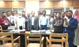 পদোন্নতি প্রাপ্ত নোয়াখালী কলেজের সহকারী অধ্যাপকের সাথে শুভেচ্ছা বিনিময়