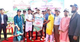 নোয়াখালীতে আন্তঃকলেজ ফুটবল টুর্নামেন্টের উদ্বোধন