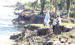 মেঘনার গ্রাসে বিলীন জনপদ, পদক্ষেপ না নিলে নিশ্চিহ্ন হবে হাতিয়া