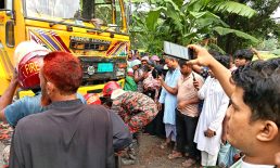 কবিরহাটে ট্রাক-সিএনজি সংঘর্ষে নিহত- ৬, সেই ট্রাক চালক আটক