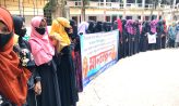 সেনবাগে শিক্ষক হেনস্তার প্রতিবাদে মানববন্ধন