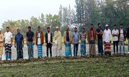 সুবর্ণচরে মিথ্যা মামলা দিয়ে হয়রানির অভিযোগে মানববন্ধন