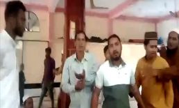 সৎ-যোগ্য নেতাকে ভোট দিতে বলায় খতিবের উপর ক্ষেপলেন মুসল্লিরা