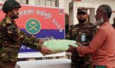 দাগনভূঞায় সেনাবাহিনীর শীতবস্ত্র বিতরণ