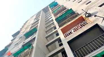 ৯ তলা থেকে লাফ দিয়ে তিন বোনের আত্মহত্যা