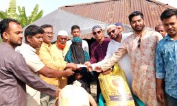 সুবর্ণচরে পচা ভাত দিয়ে ইফতার করা অসহায় নারীর ঘর করে দেওয়ার আশ্বাস ছাত্রদল নেতা নাছিরের