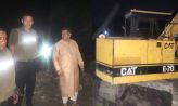 ফসলি জমির মাটি কাটায় মধ্যরাতে ভ্রাম্যমাণ আদালতের অভিযানে ট্রাক আটক