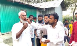 ভোটের পরও মানুষের দ্বারে বিএনপি, বাড়ি বাড়ি গিয়ে মিষ্টি বিতরণ