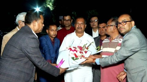 তথ্য ও সম্প্রচার মন্ত্রীর বাংলাদেশ টেলিভিশন পরিদর্শন