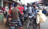 পেট্রোল–অকটেন সংকটে বন্ধ কয়েকশ মোটরসাইকেল, দুশ্চিন্তায় চালকরা