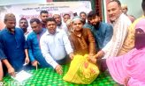 চাটখিলে দুস্থদের মাঝে ইফতার ও ঈদ সামগ্রী বিতরণ