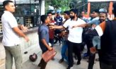 তেল না পেয়ে পুলিশের উপস্থিতিতেই ফিলিং স্টেশনে হামলা ও ভাঙচুর!!