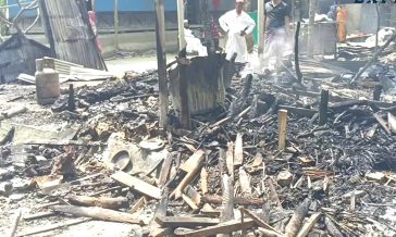 অটো চুরি ব্যর্থতার জেরে চালকের ঘরে অগ্নিসংযোগের অভিযোগ