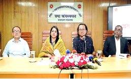 ভর্তুকি দিয়ে জ্বালানির চাপ সামাল দিতে কাজ করছে সরকার: তথ্য ও সম্প্রচার উপদেষ্টা