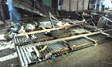 সেনবাগে কালবৈশাখী ঝড়ে দোকান-পাট ও বিদ্যুতের ব্যাপক ক্ষয়ক্ষতি