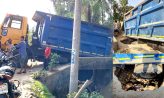 নিষেধাজ্ঞা উপেক্ষা করে বালু পরিবহন: কোম্পানীগঞ্জে ভেঙে পড়ল সেতু, চরম দুর্ভোগ