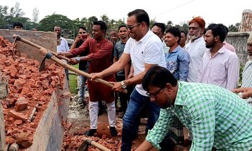 এসএসসি পরীক্ষার্থীদের দূর্ভোগ লাগবে সুবর্ণচরে সড়ক সংস্কার উদ্বোধন