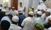 জিয়ার শাহাদাত বার্ষিকীতে জেলা জামে মসজিদে দোয়া ও জিলাপি বিতরণ