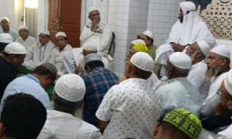 জিয়ার শাহাদাত বার্ষিকীতে জেলা জামে মসজিদে দোয়া ও জিলাপি বিতরণ