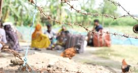 ভারত থেকে বাংলাদেশে প্রবেশের জন্য ভিড় বাড়ছে সীমান্তে