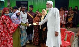 সেনবাগে সড়ক দুর্ঘটনায় নিহতর দুই ভাই পরিবারকে খাদ্য ও আর্থিক সহায়তা দিল উপজেলা প্রশাসনের