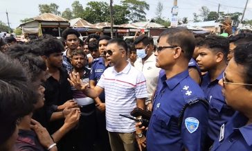 বেগমগঞ্জে রাহি আত্মহত্যার ঘটনায় জড়িতদের বিচারের দাবিতে মানববন্ধন