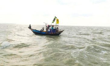 ২৮ ঘণ্টা পর মেঘনা থেকে শিশুর মরদেহ উদ্ধার