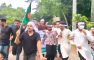 বাঁধের হাটে কাফনের কাপড় পরে নিষিদ্ধ ছাত্রলীগের শপথ ও বিক্ষোভ