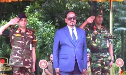 দায়িত্ব গ্রহণের পর প্রথমবার বঙ্গভবনে অস্থায়ী রাষ্ট্রপতি হাফিজ উদ্দিন