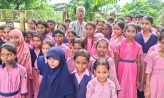 বৃষ্টির মধ্যেও পাঠদান অব্যাহত, বিদ্যালয়ের মাঠ-ভবন সংস্কারের নির্দেশ জয়নুল আবদিন ফারুক এমপির