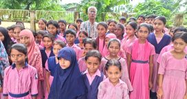 বৃষ্টির মধ্যেও পাঠদান অব্যাহত, বিদ্যালয়ের মাঠ-ভবন সংস্কারের নির্দেশ জয়নুল আবদিন ফারুক এমপির