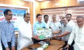 লক্ষ্মীপুরে বিভিন্ন শিক্ষাপ্রতিষ্ঠানে ক্রীড়া সামগ্রী বিতরণ