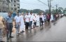 সড়কের কাজ শেষ না হতেই সরকারি জায়গা দখলের অভিযোগ, প্রতিবাদে মানববন্ধন