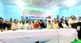 কবিরহাটে প্রধানমন্ত্রীর ত্রাণ তহবিলের আর্থিক সহযোগীতা বিতরণ