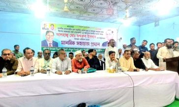 কবিরহাটে প্রধানমন্ত্রীর ত্রাণ তহবিলের আর্থিক সহযোগীতা বিতরণ