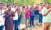 ২৪ জুলাই শহীদ শাহাদাত হোসেন শাওনের কবর জিয়ারত ও পরিবারের পাশে ছাত্রদল