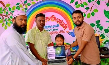 সেনবাগ ইসলামি একাডেমিকে ল্যাপটপ উপহার দিলেন বিএনপি নেতা চান্দন হোসেন রাজু