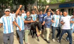 ঢাকা কলেজে আর্জেন্টিনা সমর্থকদের ‘মেগা গরু ভোজ’