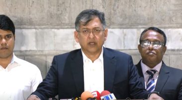 সমঝোতার ভিত্তিতেই সংবিধান সংস্কার করতে চায় সরকার : সালাহউদ্দিন আহমদ