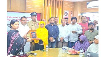প্রধানমন্ত্রী জুলাই আন্দোলনের ফসল ঘরে ঘরে পৌঁছে দিচ্ছেন: খন্দকার মারুফ