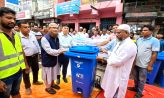 লক্ষ্মীপুর পৌর শহর পরিচ্ছন্ন রাখতে ২শ ডাস্টবিন স্থাপন