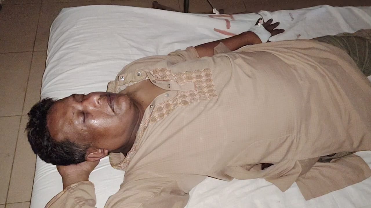 এতিমদের টাকা আত্মসাতের সংবাদ প্রকাশ করায় ২ সাংবাদিকের ওপরে হামলা