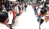 বাংলাবাজারে নিরব হত্যার বিচার ও ফাঁসির দাবিতে বাবা-মায়ের মানববন্ধন