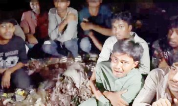 সেনবাগে ‘জয় বাংলা’ স্লোগান দেওয়ার অভিযোগে ৯ ছাত্রলীগ কর্মী আটক