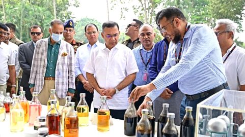 বর্জ্য থেকে জ্বালানি তেল উৎপাদন প্রকল্প বাস্তবায়নে সহযোগিতার আশ্বাস প্রধানমন্ত্রীর